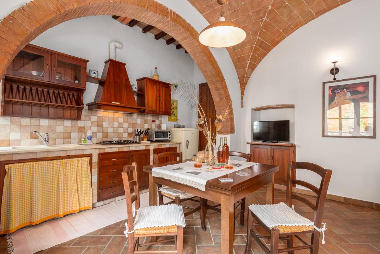 Linearis Holiday House Поджибонси Экстерьер фото