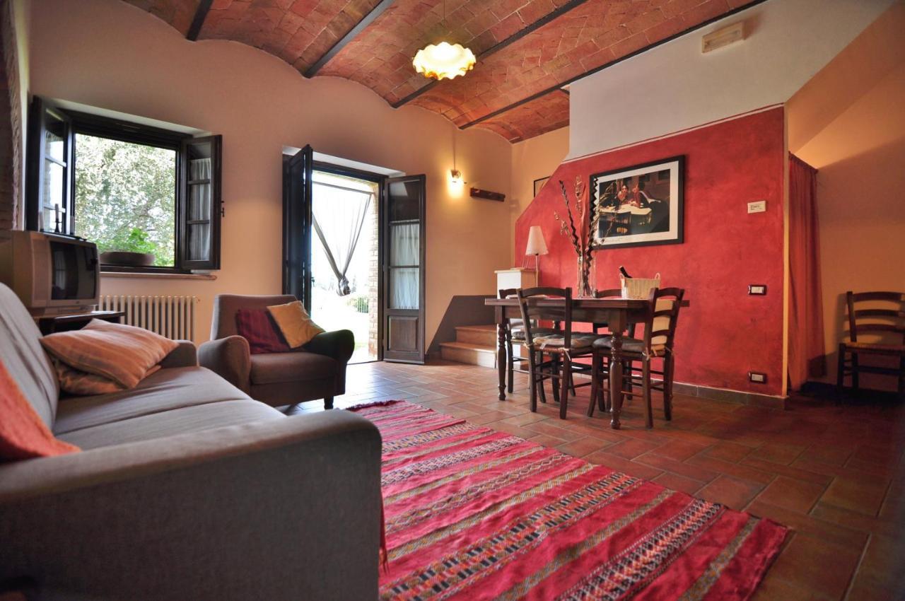 Linearis Holiday House Поджибонси Экстерьер фото